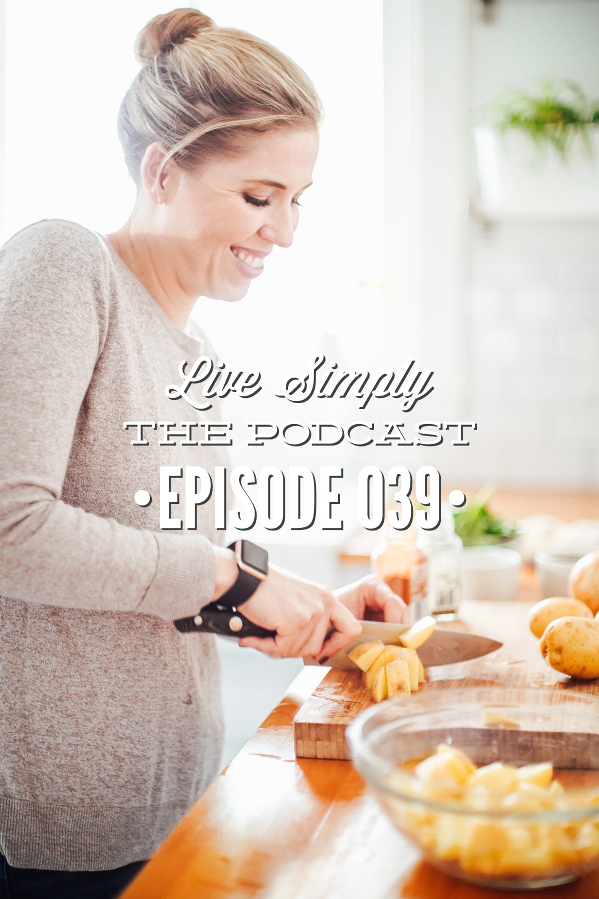Podcast 039 Hashimoto’s: The Importance of Listening to Your Body and The Power of Lifestyle Choices with Carrie From Deliciously Organic