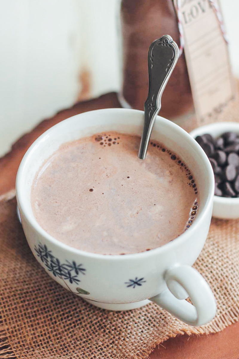 How to Make Hot Chocolate With Cocoa Powder